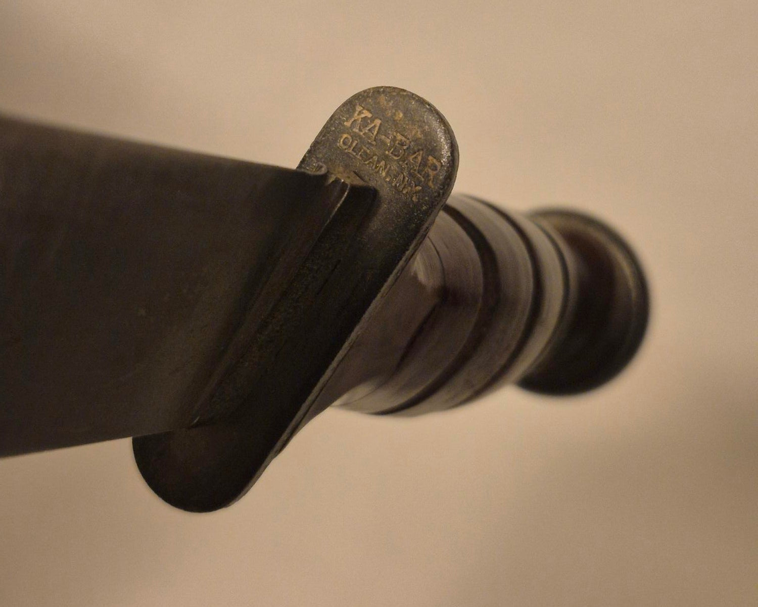 Couteau de combat KA BAR " COMMANDO" NOMINATIF AIR FORCE  / fourreau personnalisé PACIFIQUE