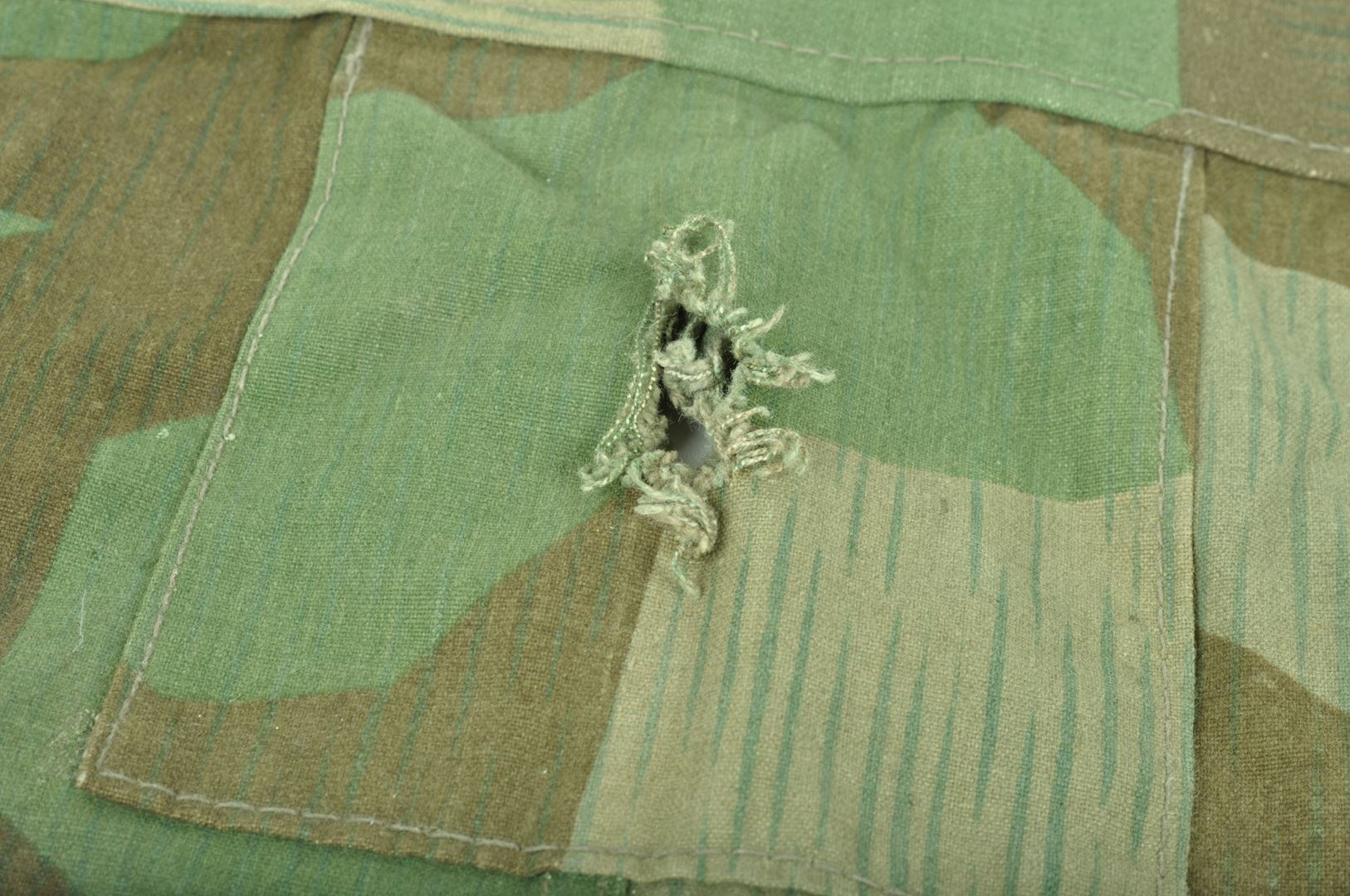 Zeltbahn / Poncho WH camouflé daté 1944