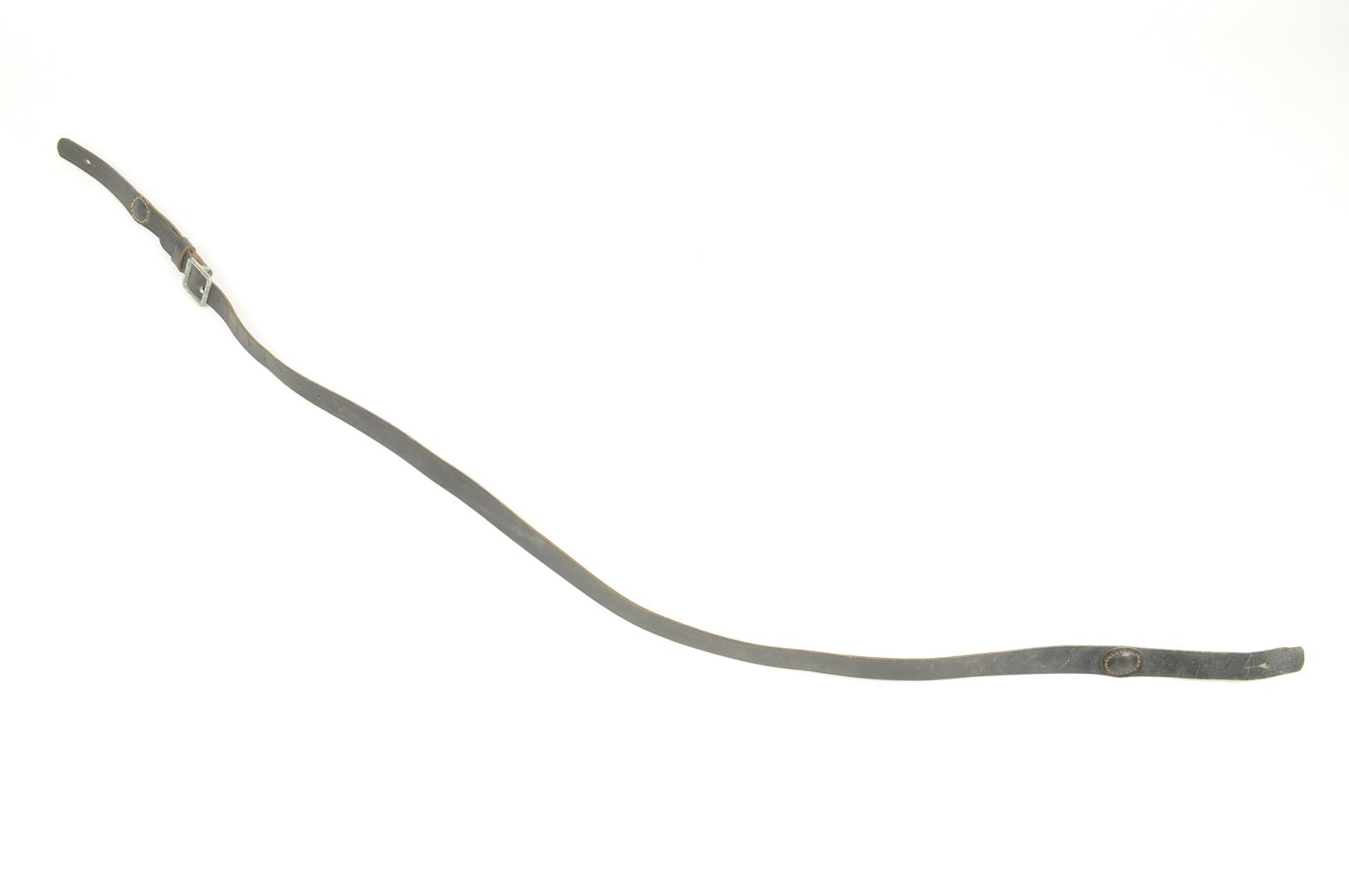 Sangle de boitier à jumelles datée 1941