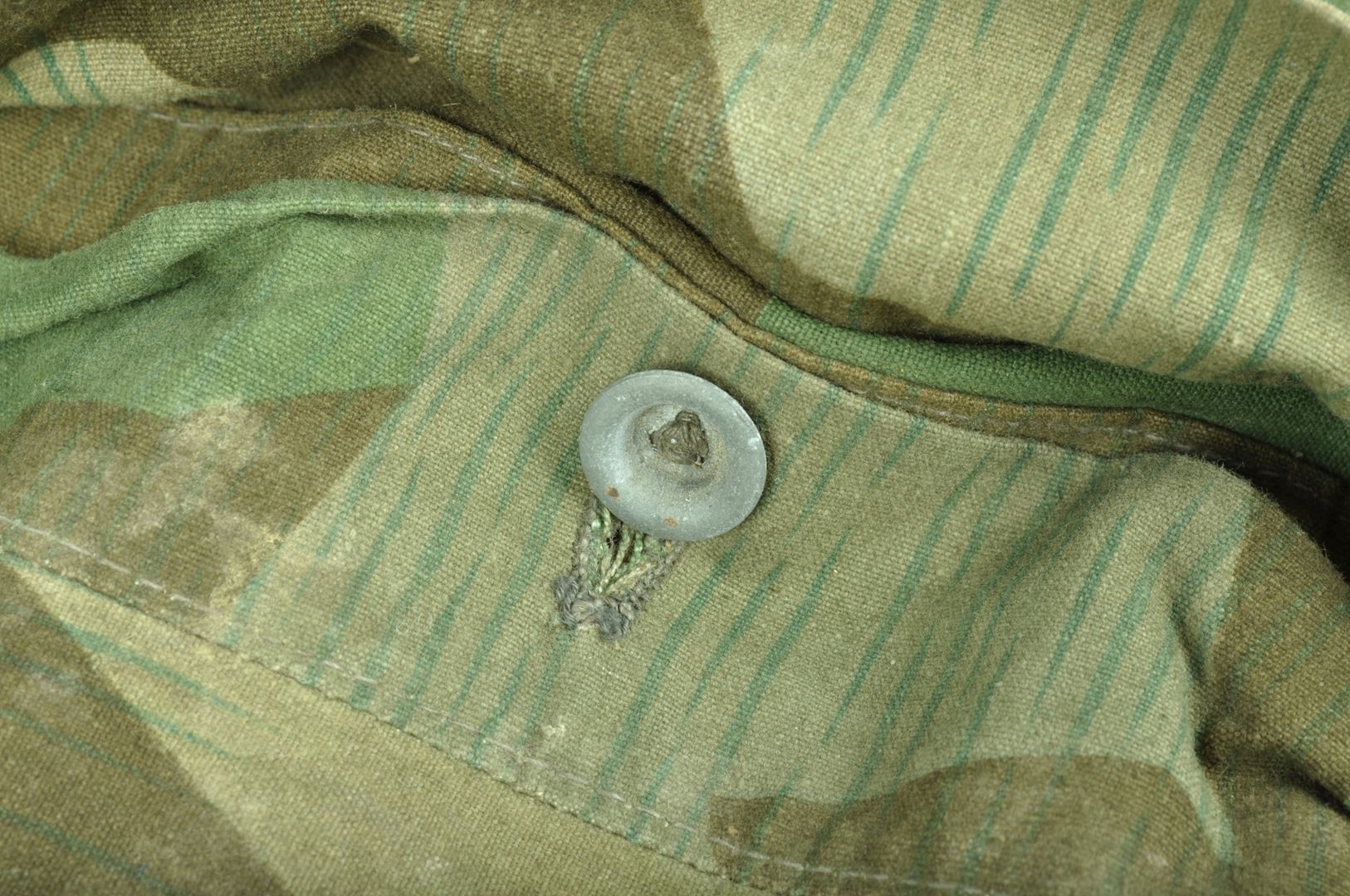 Zeltbahn / Poncho WH camouflé daté 1944