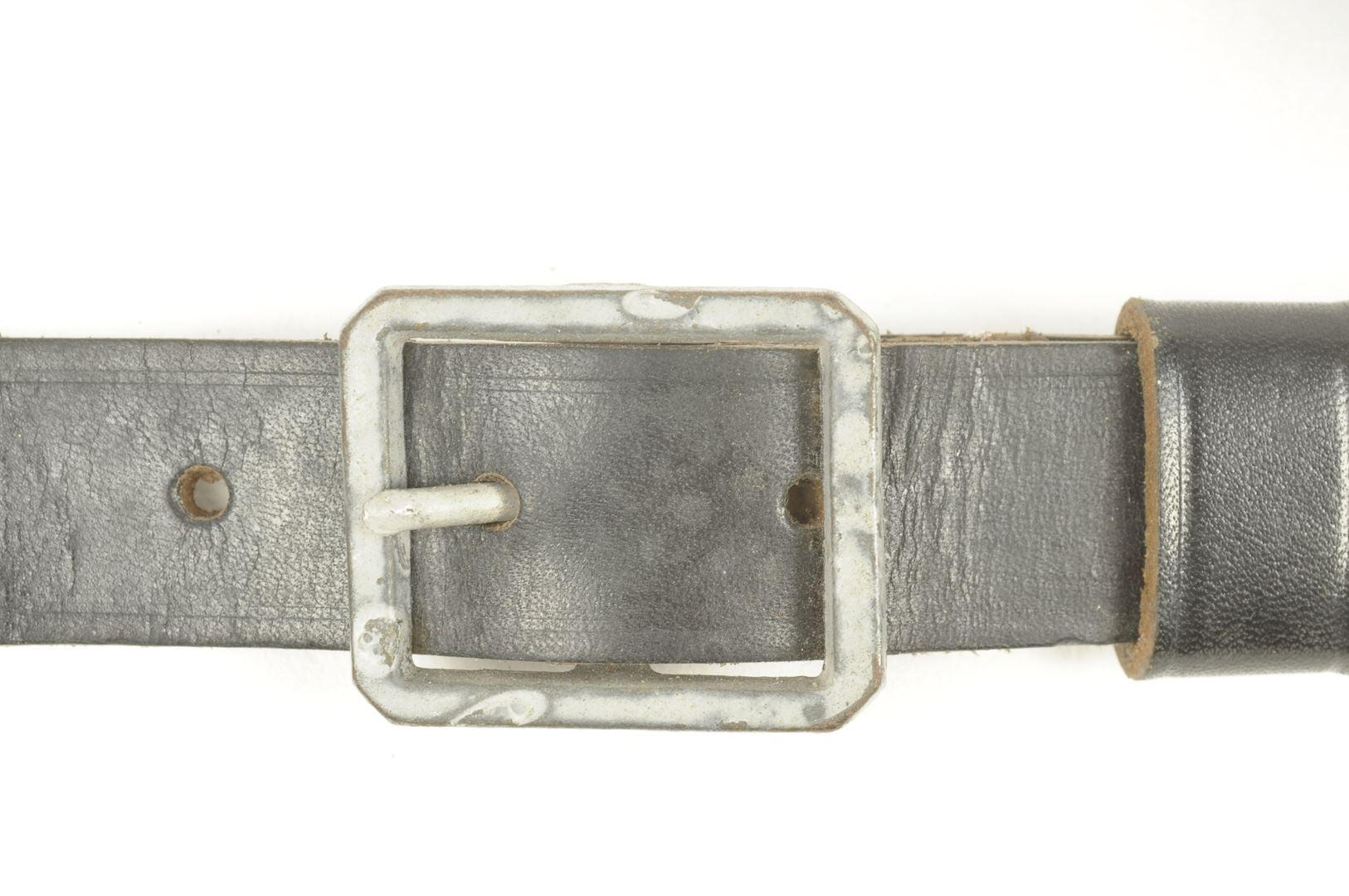 Sangle de boitier à jumelles datée 1941