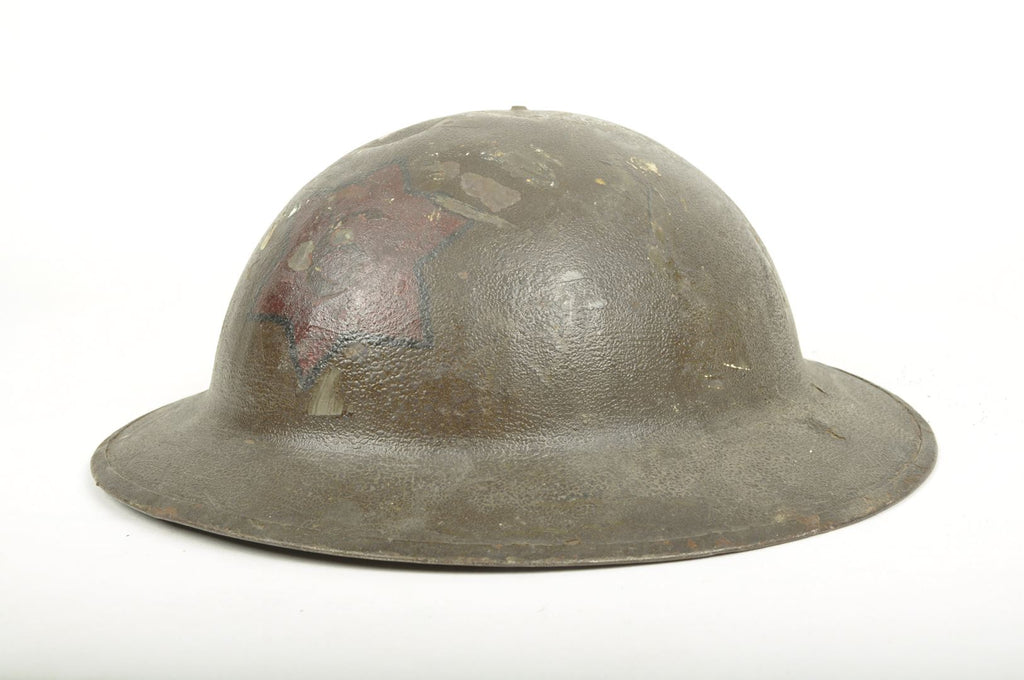Casque Américain 6th infantry division de fabrication Britannique
