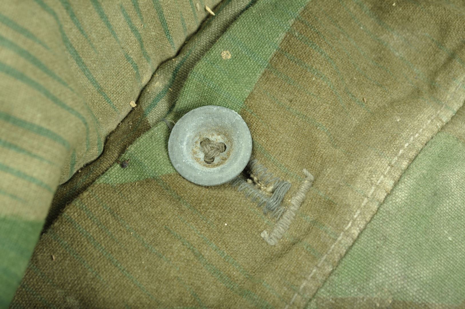 Zeltbahn / Poncho WH camouflé daté 1944