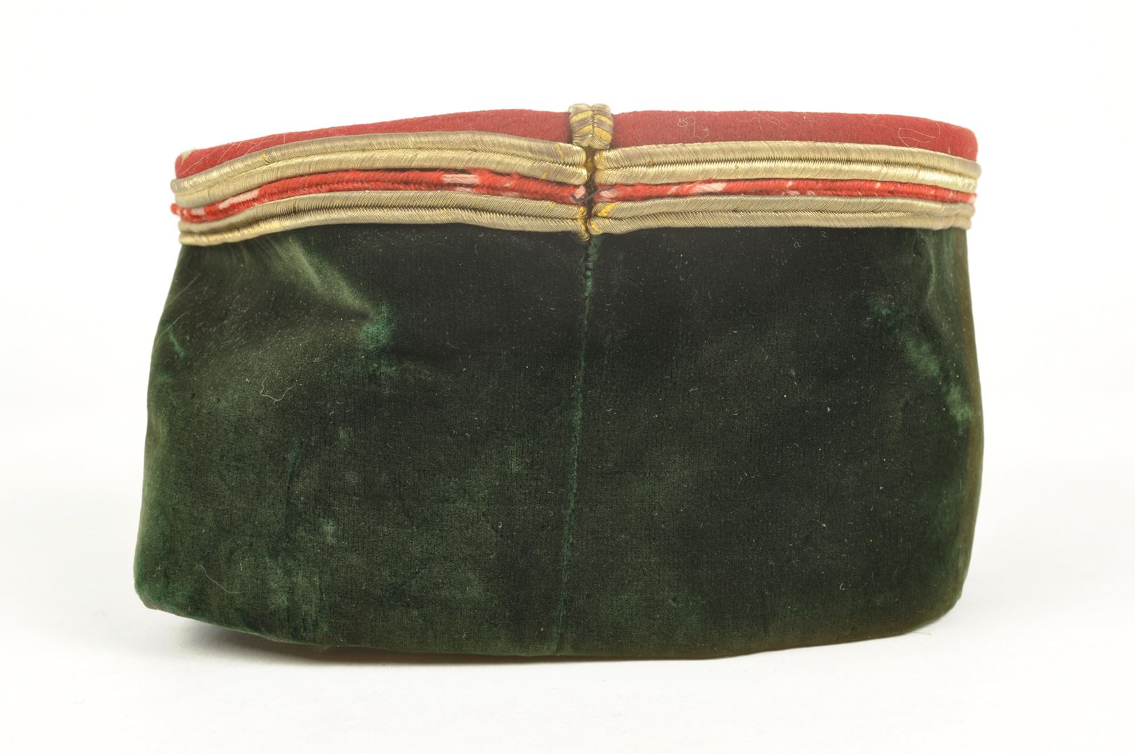 Ensemble nominatif d'un Pharmacien Casque / Képi