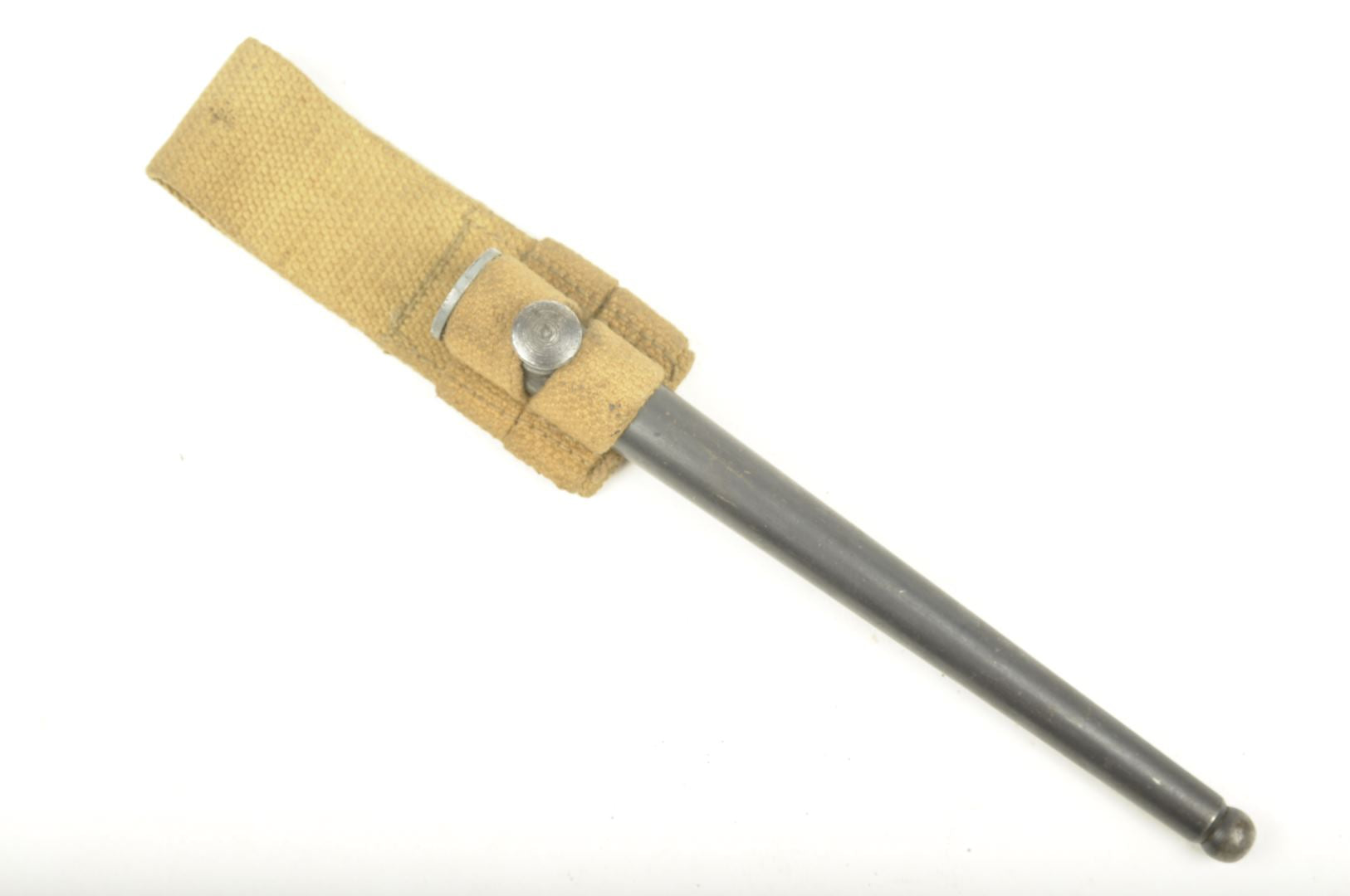 Baïonnette N°4 MKIII Joseph Lucas Ltd avec son porte fourreau Canadien daté 1944
