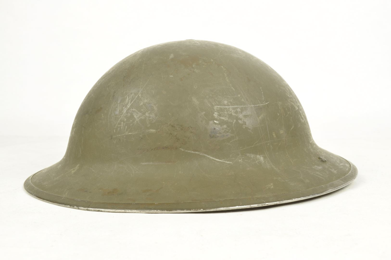 Casque Canadien  MKI daté 1941 /  Nominatif