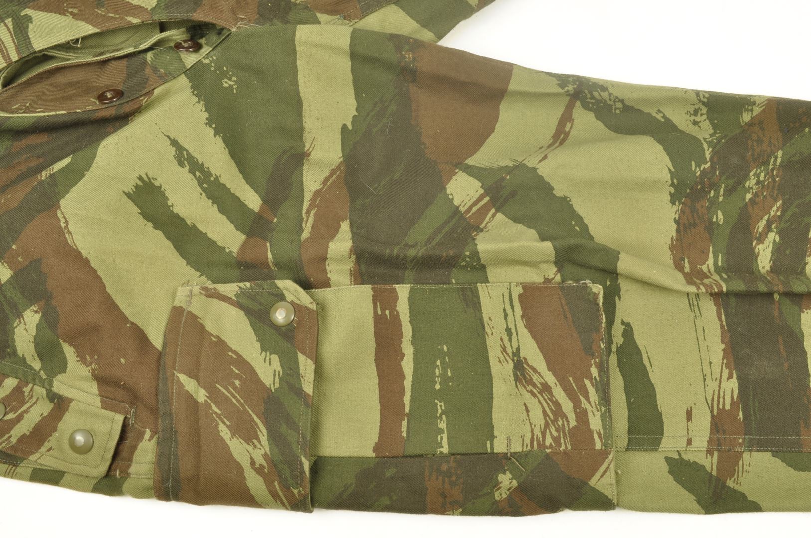 Pantalon TAP 47 / 56 camouflé / 1ier modèle daté 1957