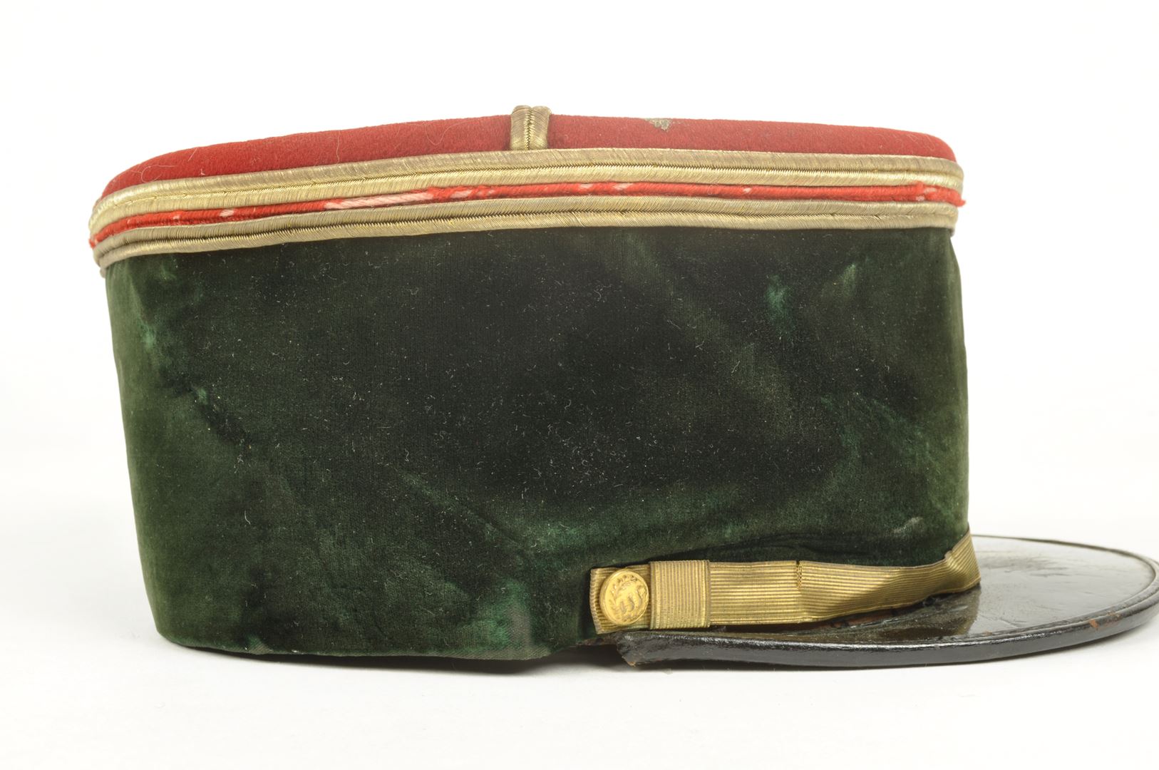 Ensemble nominatif d'un Pharmacien Casque / Képi