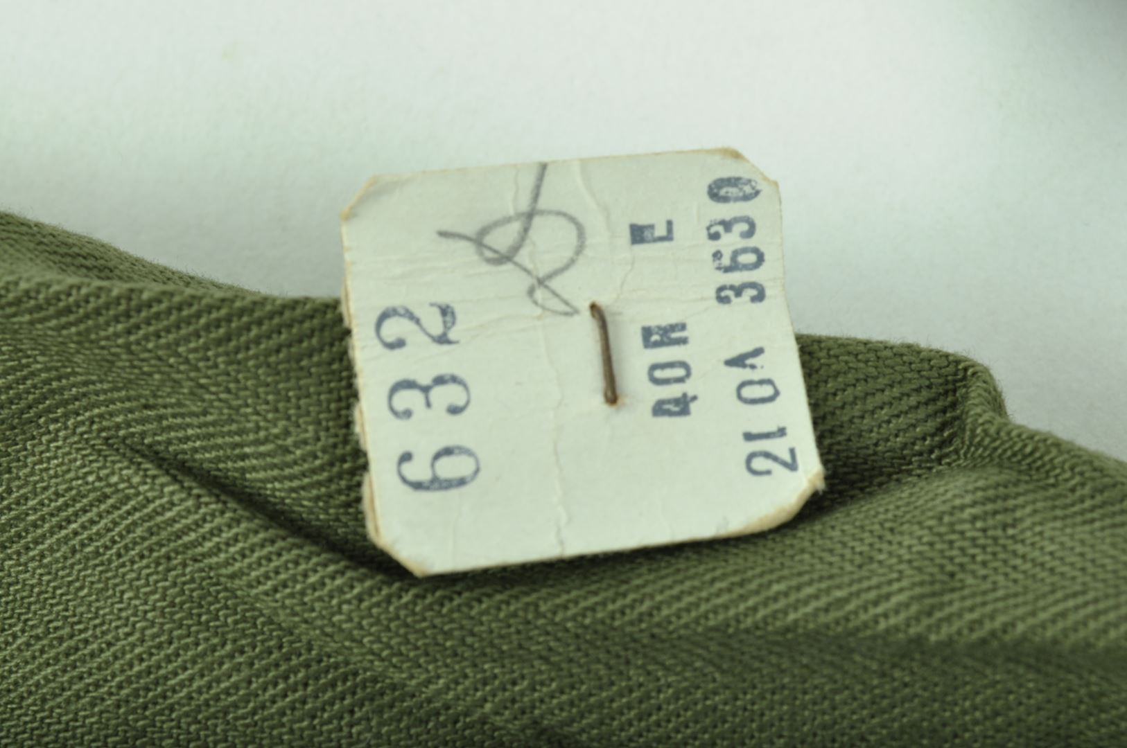 Veste HBT 40 R modèle 1943 datée 1943 / NEUVE DE STOCK