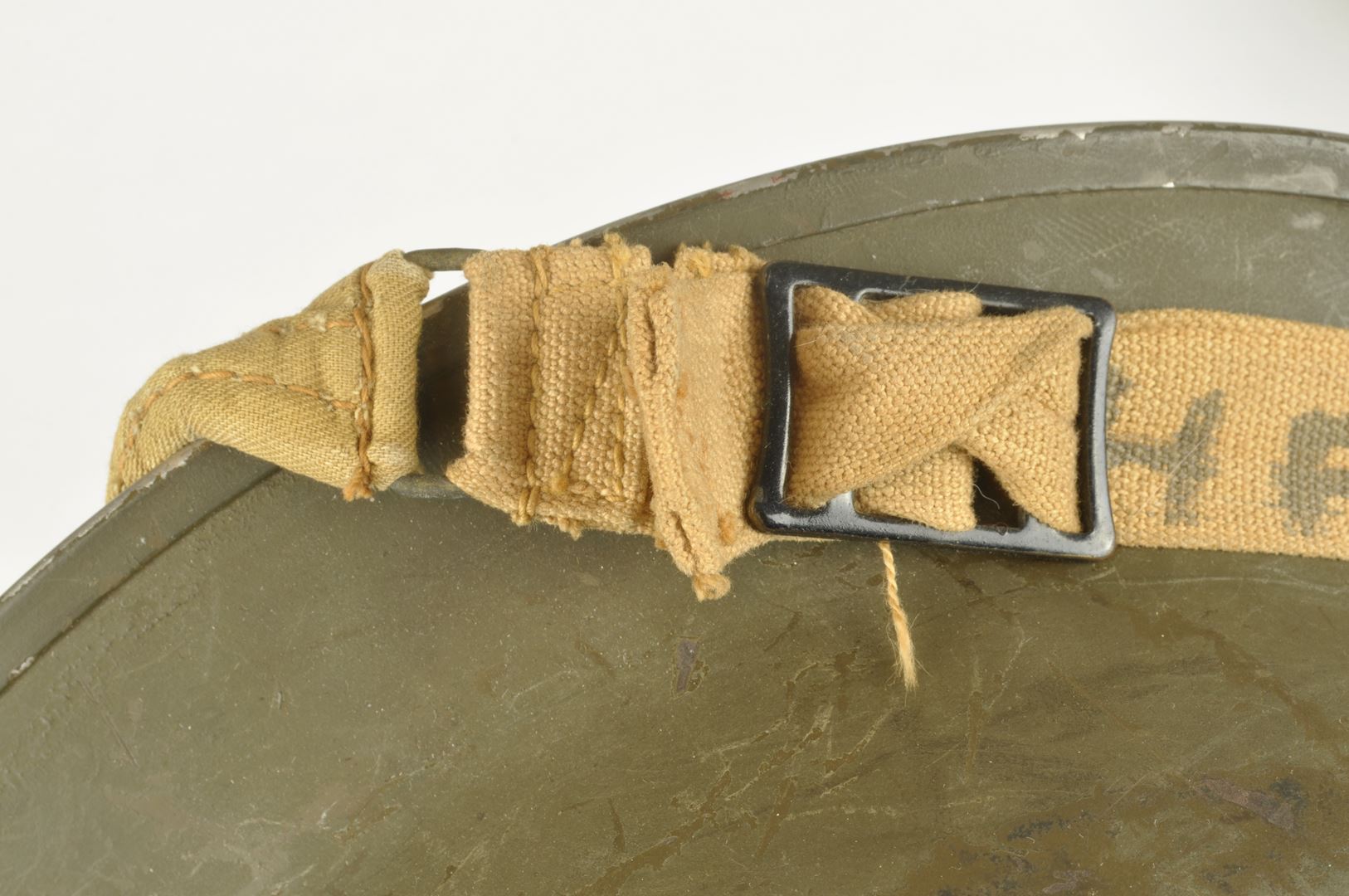 Casque Canadien  MKI daté 1941 /  Nominatif