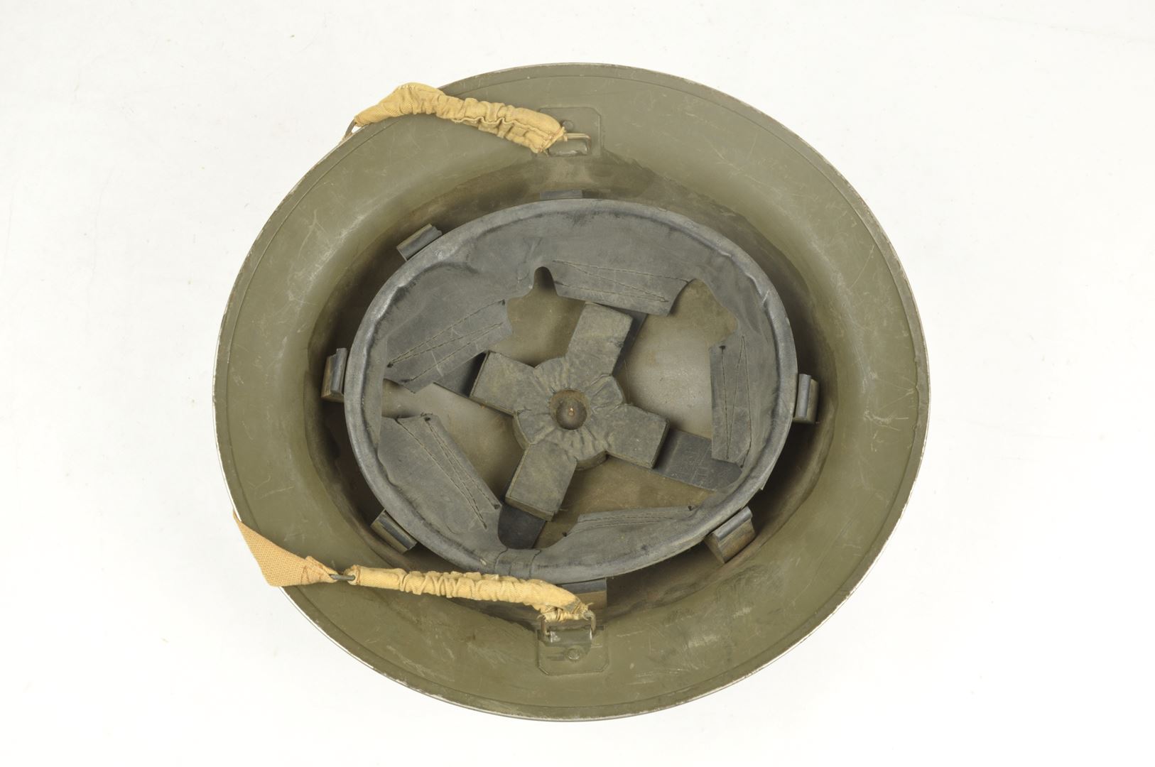 Casque Canadien  MKI daté 1941 /  Nominatif