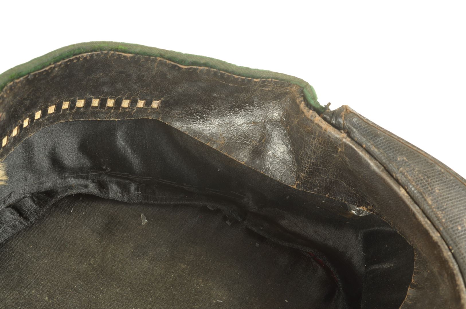 Ensemble nominatif d'un Pharmacien Casque / Képi