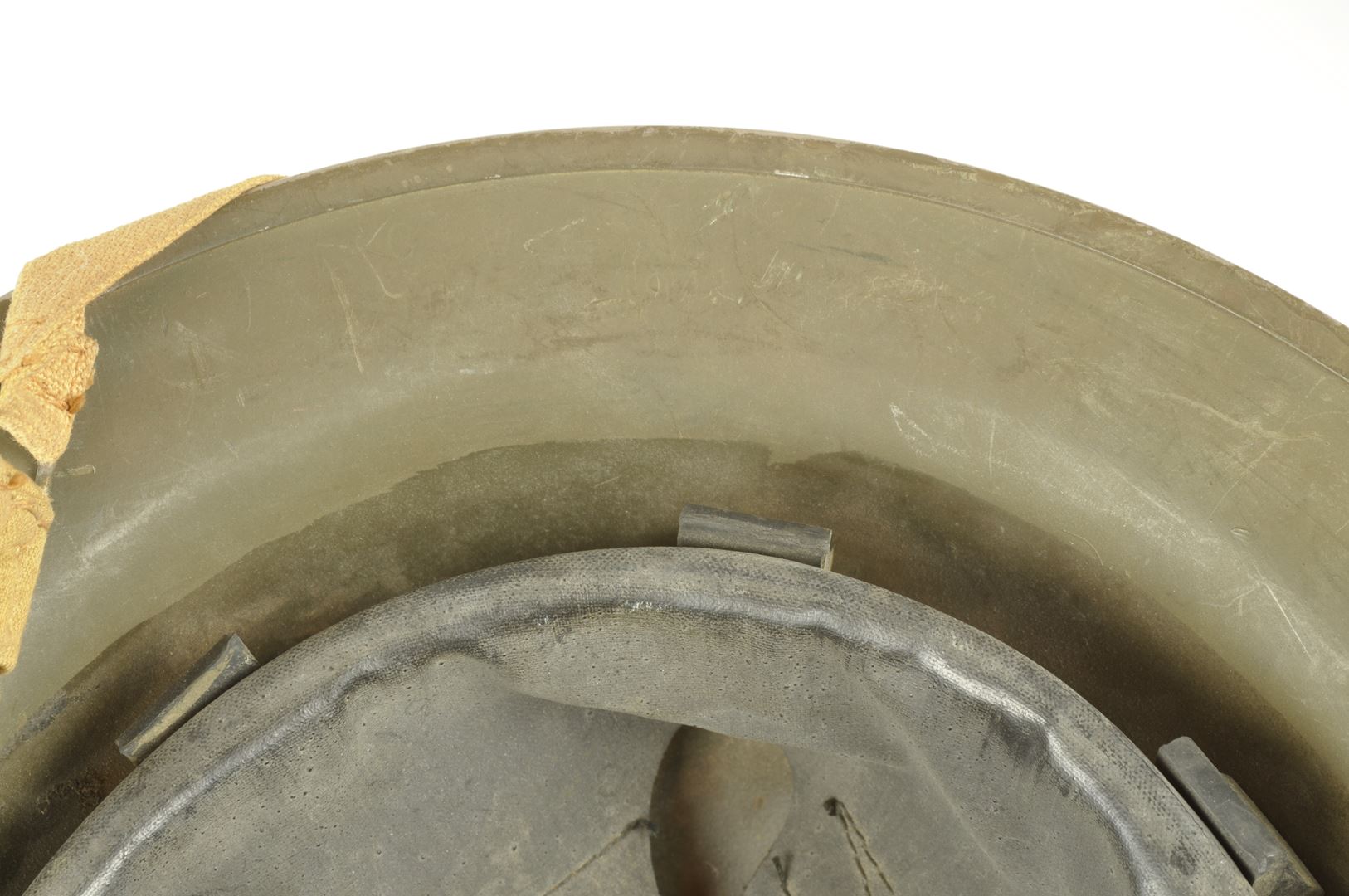 Casque Canadien  MKI daté 1941 /  Nominatif