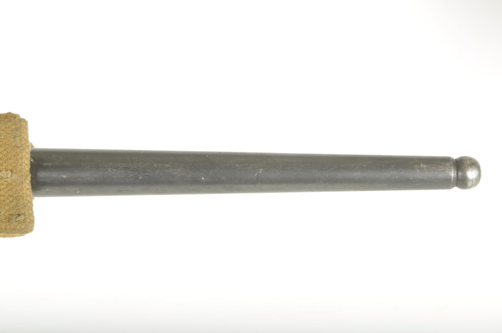 Baïonnette N°4 MKIII Joseph Lucas Ltd avec son porte fourreau Canadien daté 1944