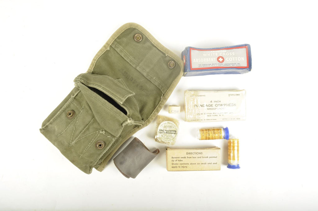 Pochette individuelle Jungle Medical Individual M2 datée 1944