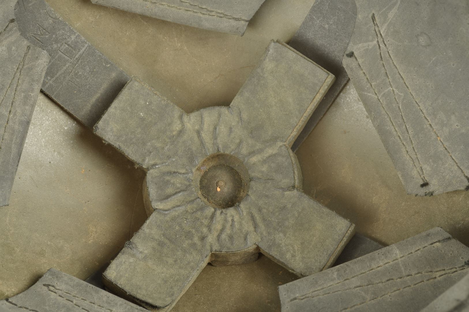 Casque Canadien  MKI daté 1941 /  Nominatif