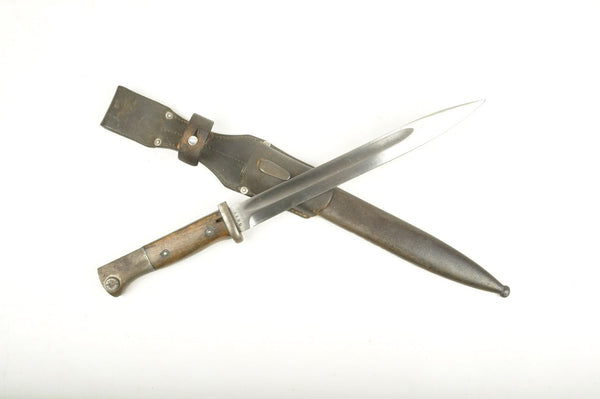 Baïonnette Allemande 84/98 "42 CVL" / Gousset daté 1938