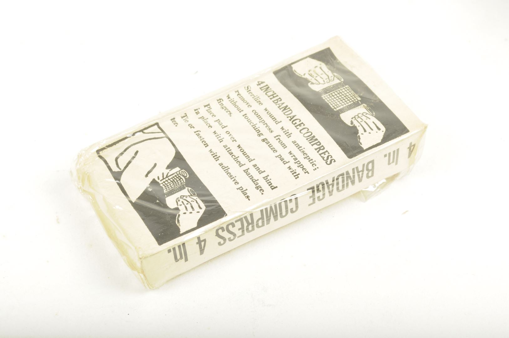 Pochette individuelle Jungle Medical Individual M2 datée 1944