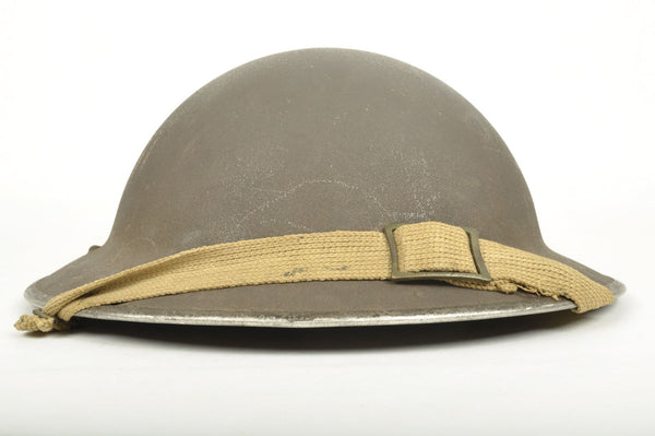 Casque Britannique MKII insignes "VII" / Saint-Vaast-la-Hougue