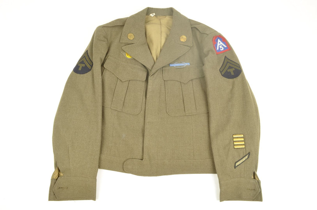 Blouson Ike daté 1944 Nominatif 5ième Armée