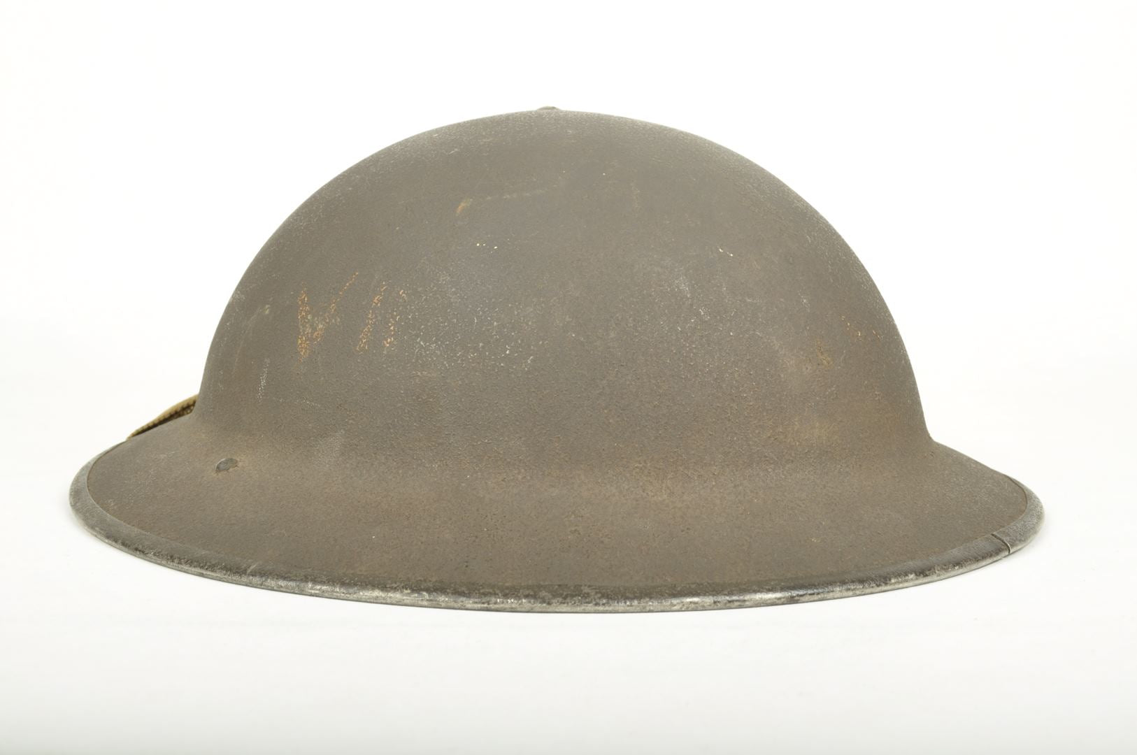 Casque Britannique MKII insignes "VII" / Saint-Vaast-la-Hougue