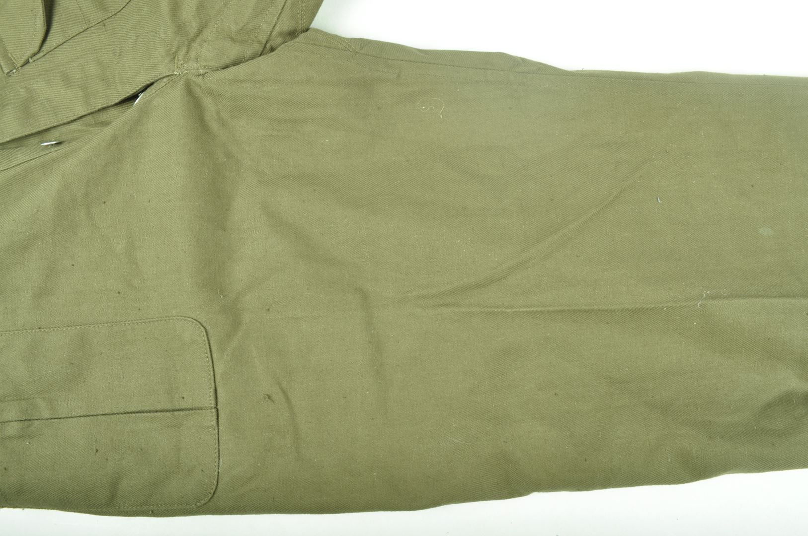 Pantalon modèle 44 / NEUF DE STOCK