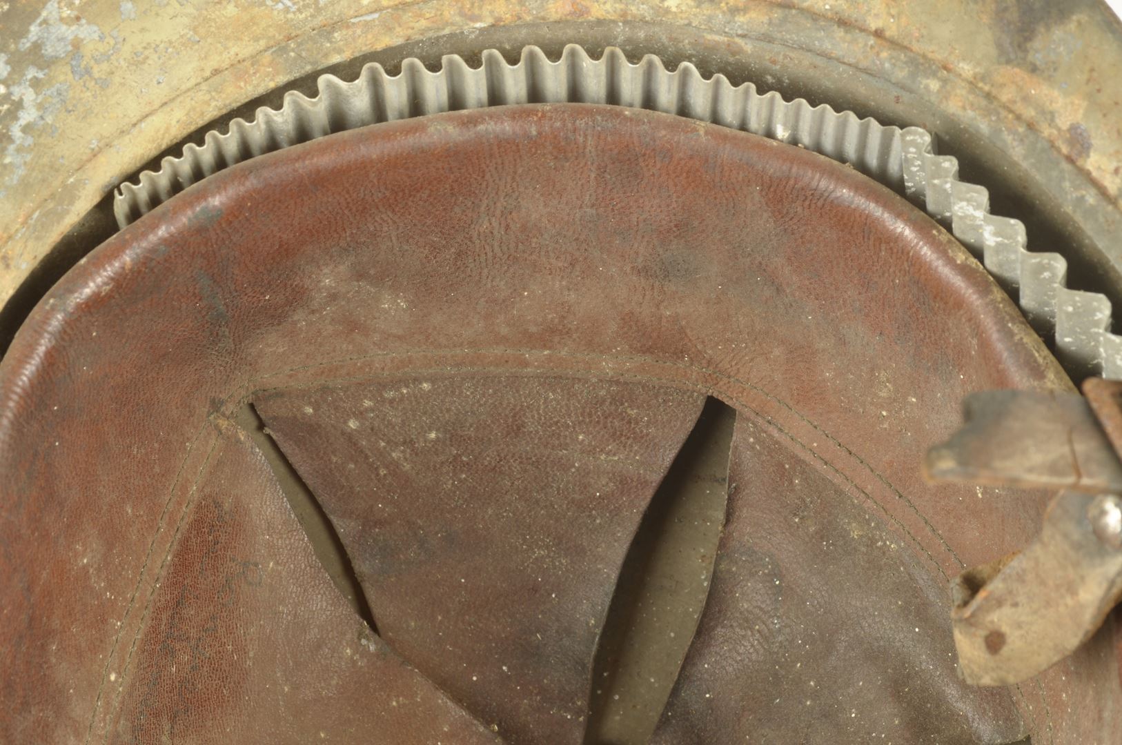 Ensemble nominatif d'un Pharmacien Casque / Képi