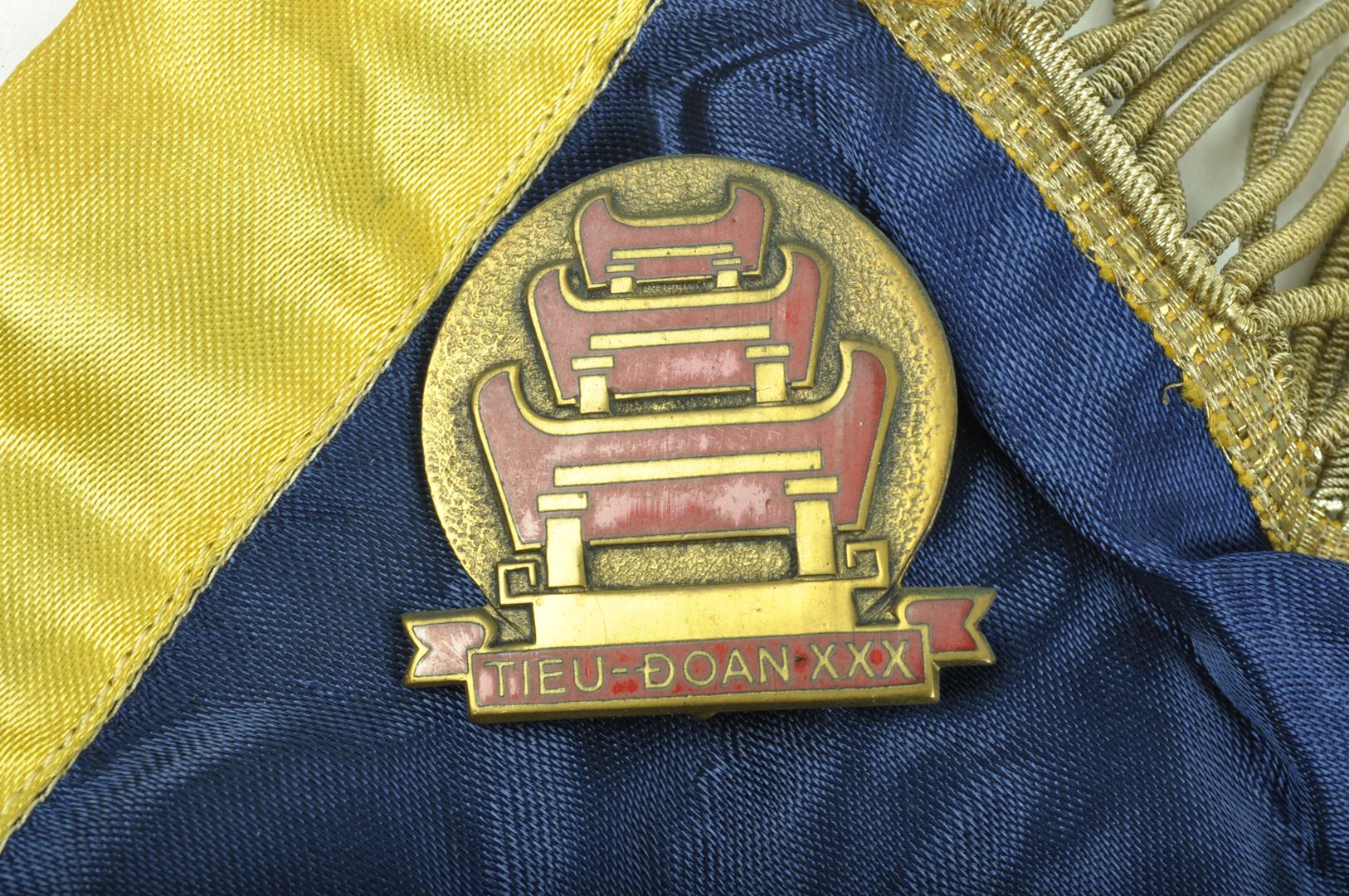 Fanion 30ième Bataillon Tieu Doan + Insigne