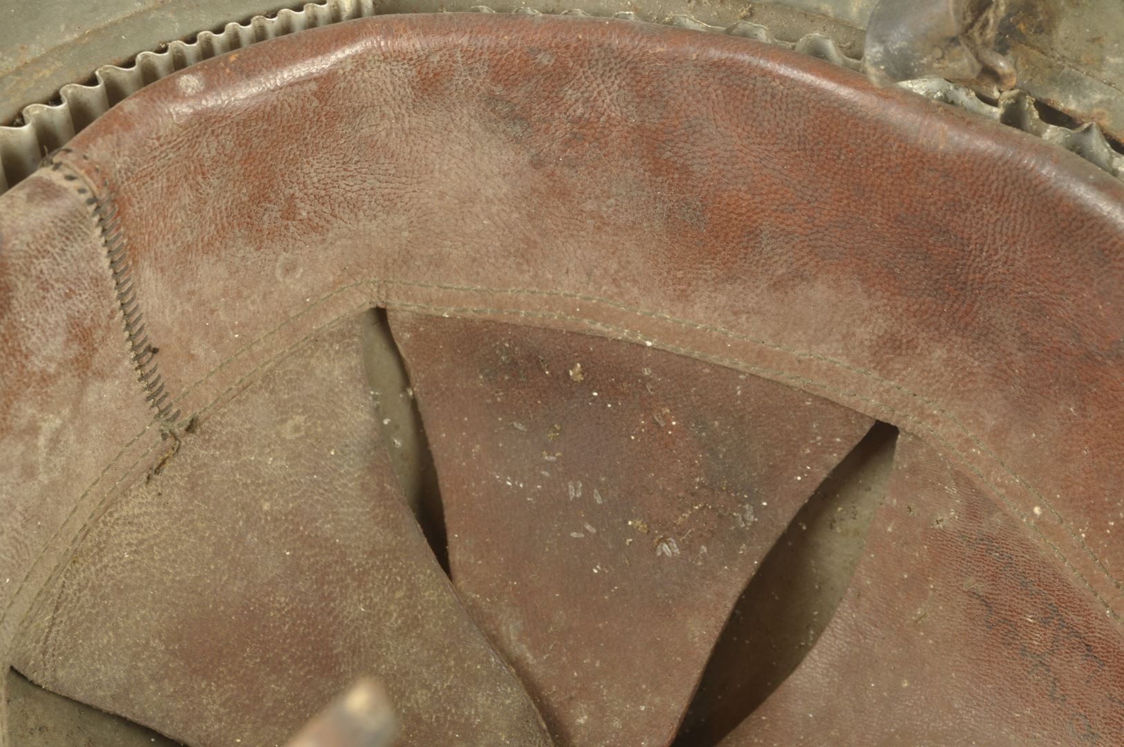 Ensemble nominatif d'un Pharmacien Casque / Képi