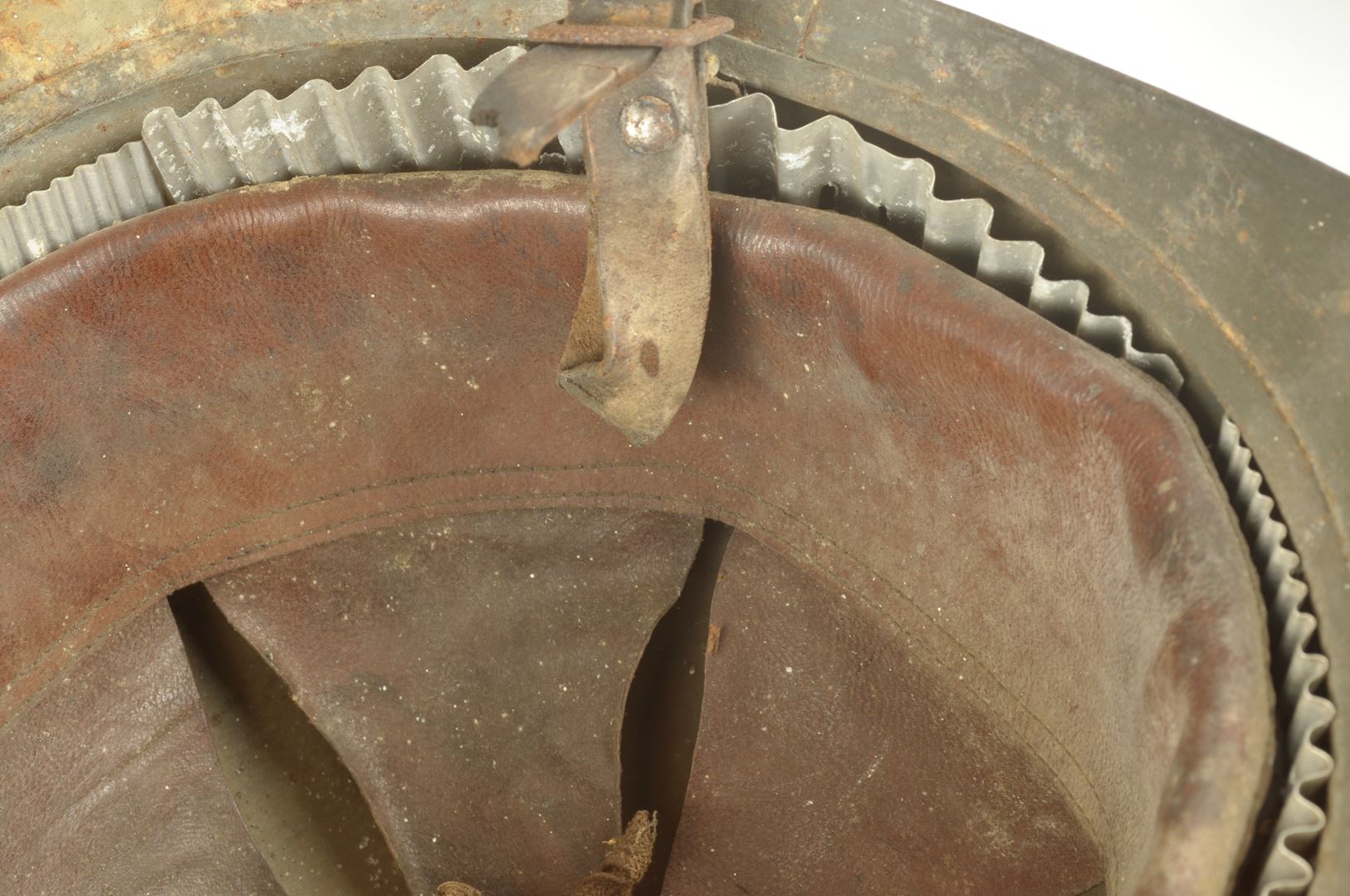 Ensemble nominatif d'un Pharmacien Casque / Képi