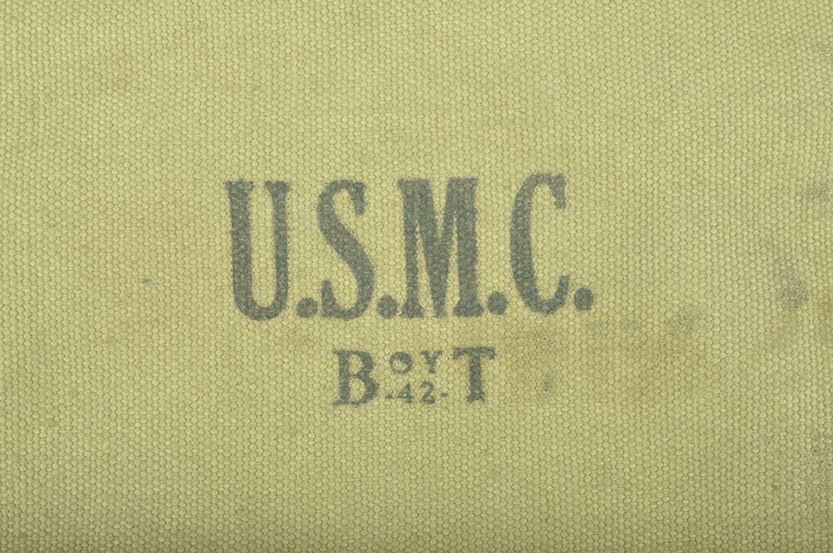 Sac inférieur " KNAPSACK" USMC M41 daté 1942 / Nominatif