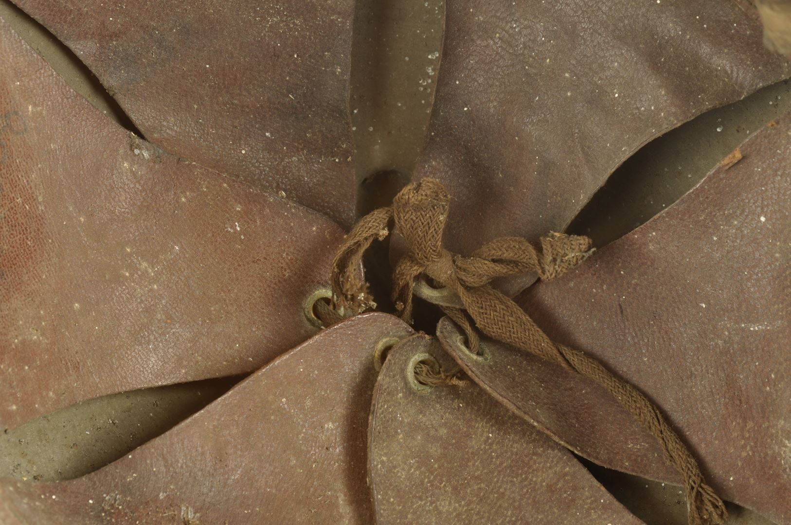 Ensemble nominatif d'un Pharmacien Casque / Képi