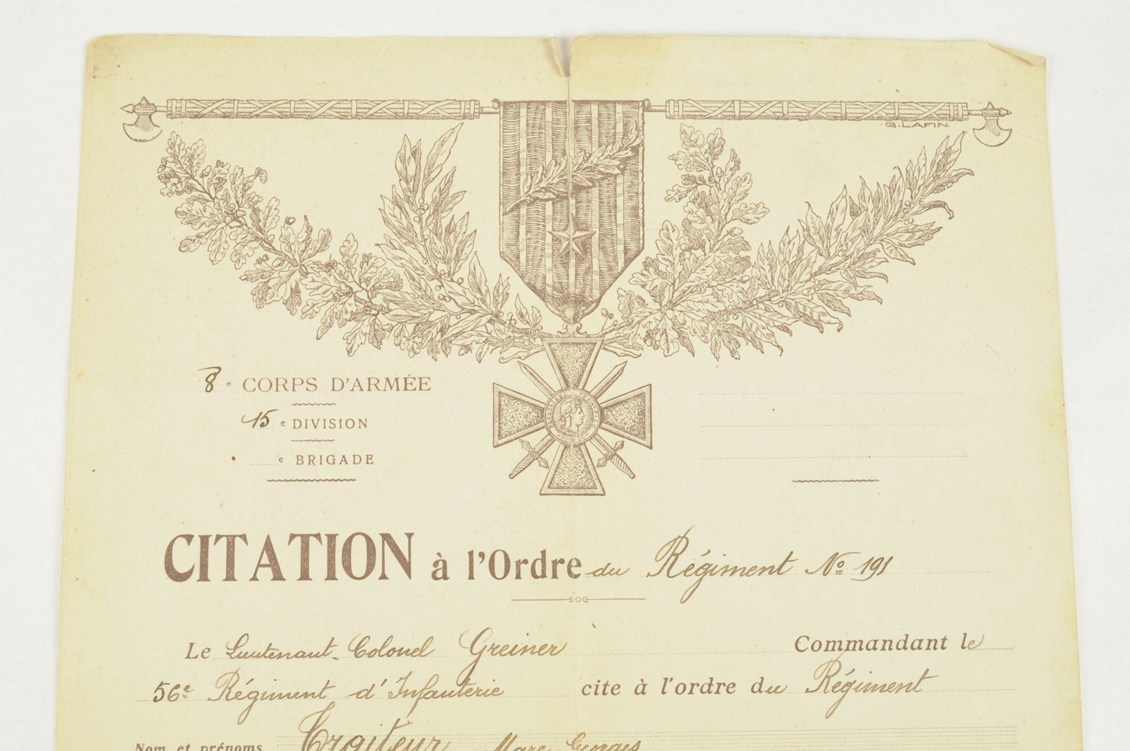 Souvenirs du soldat TRAITEUR 56ième RI / Casque et documents