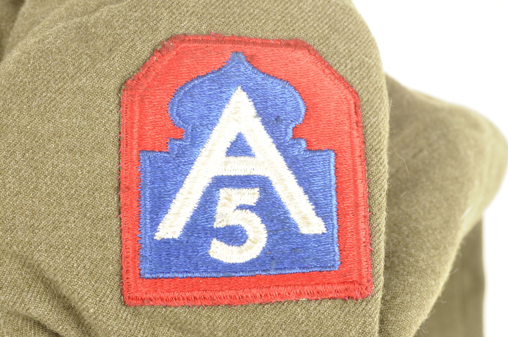 Blouson Ike daté 1944 Nominatif 5ième Armée