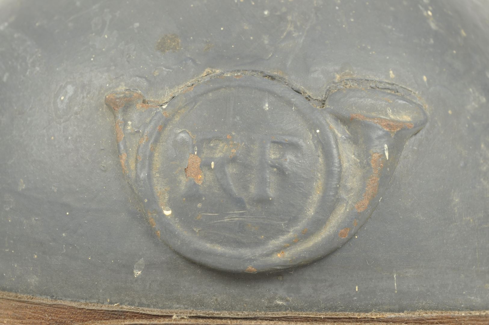 Casque Adrian de Chasseurs modèle 1915  sorti de grenier / Nominatif