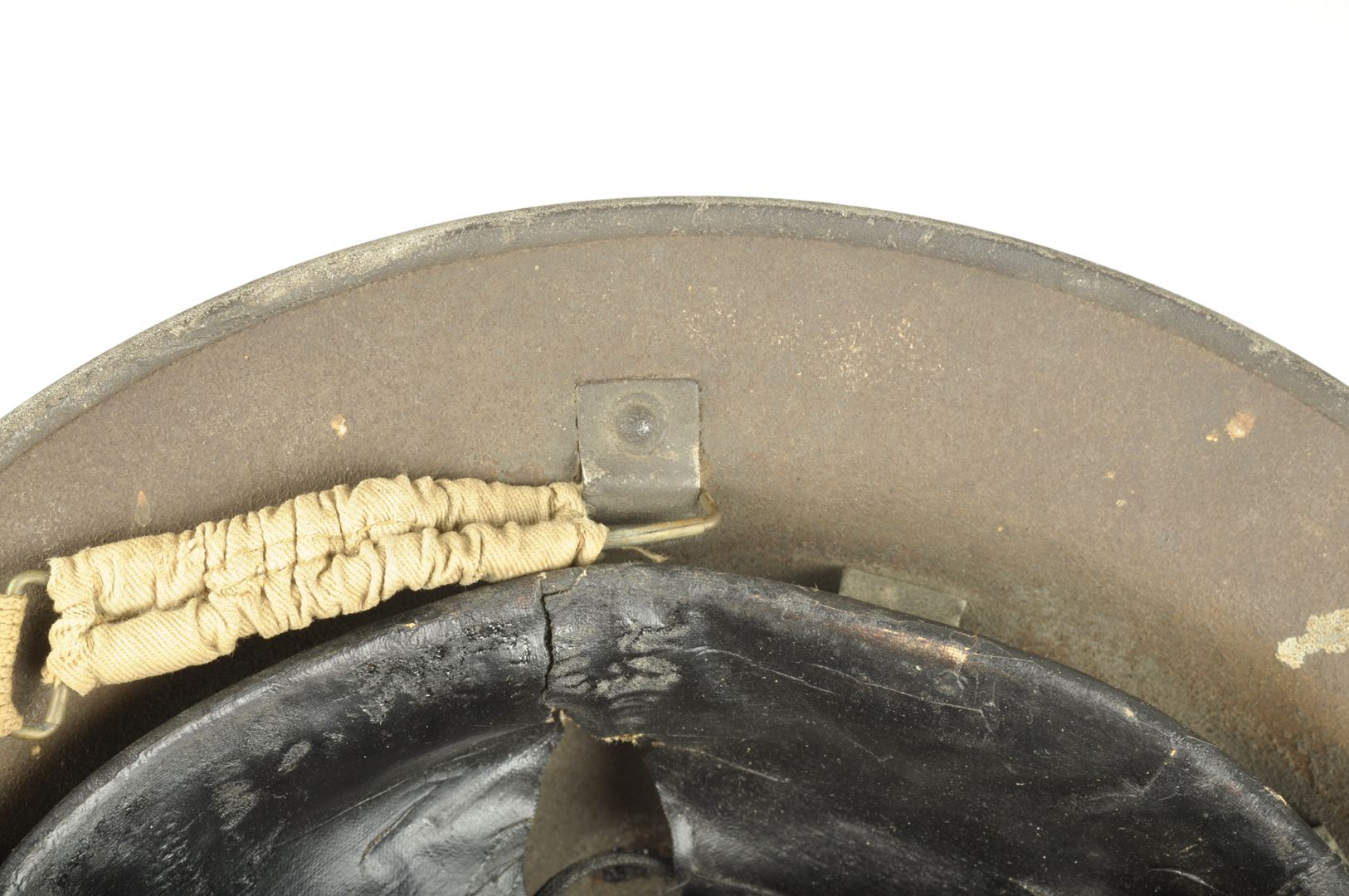 Casque Britannique MKII insignes "VII" / Saint-Vaast-la-Hougue