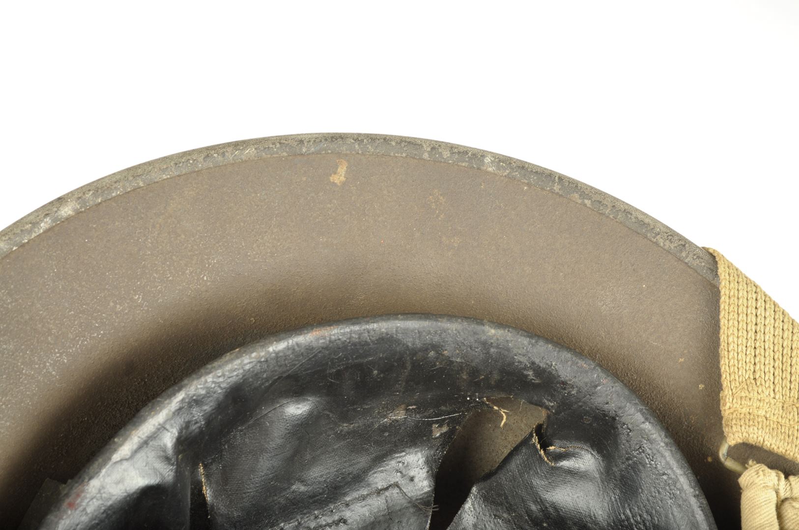 Casque Britannique MKII insignes "VII" / Saint-Vaast-la-Hougue