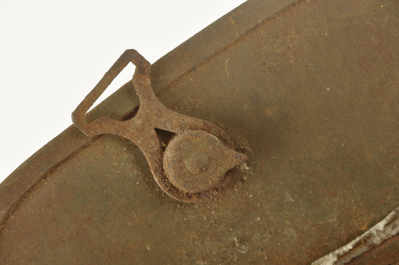 Casque Allemand modèle 1917 sorti de grenier / Alsace