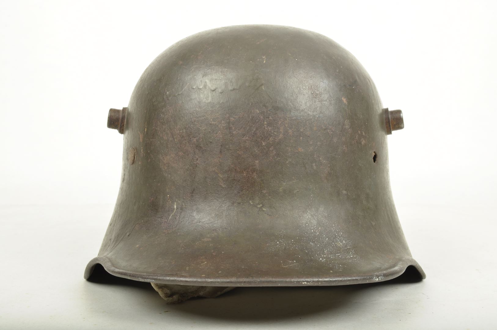 Casque Allemand modèle 1917 sorti de grenier