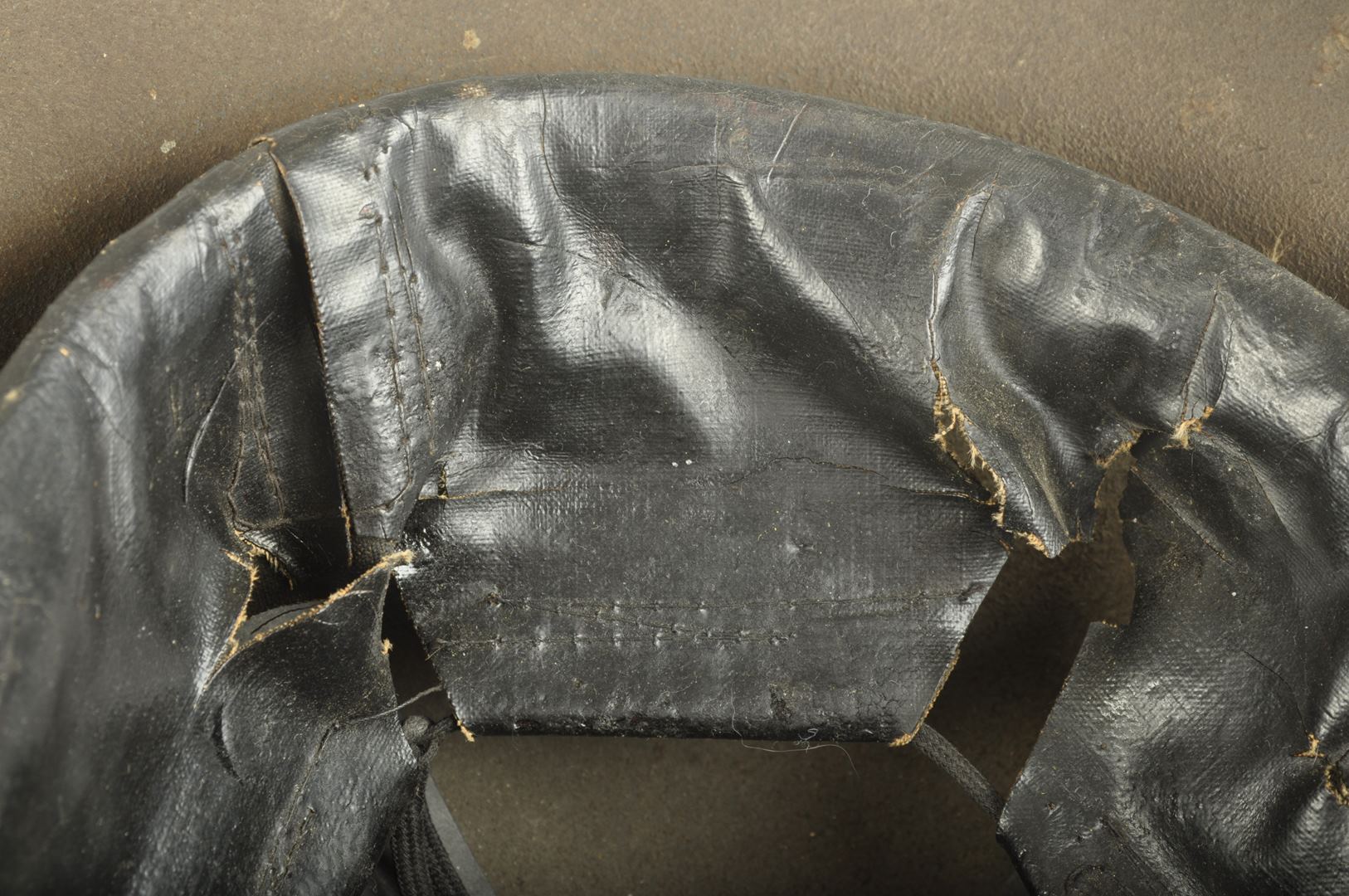 Casque Britannique MKII insignes "VII" / Saint-Vaast-la-Hougue