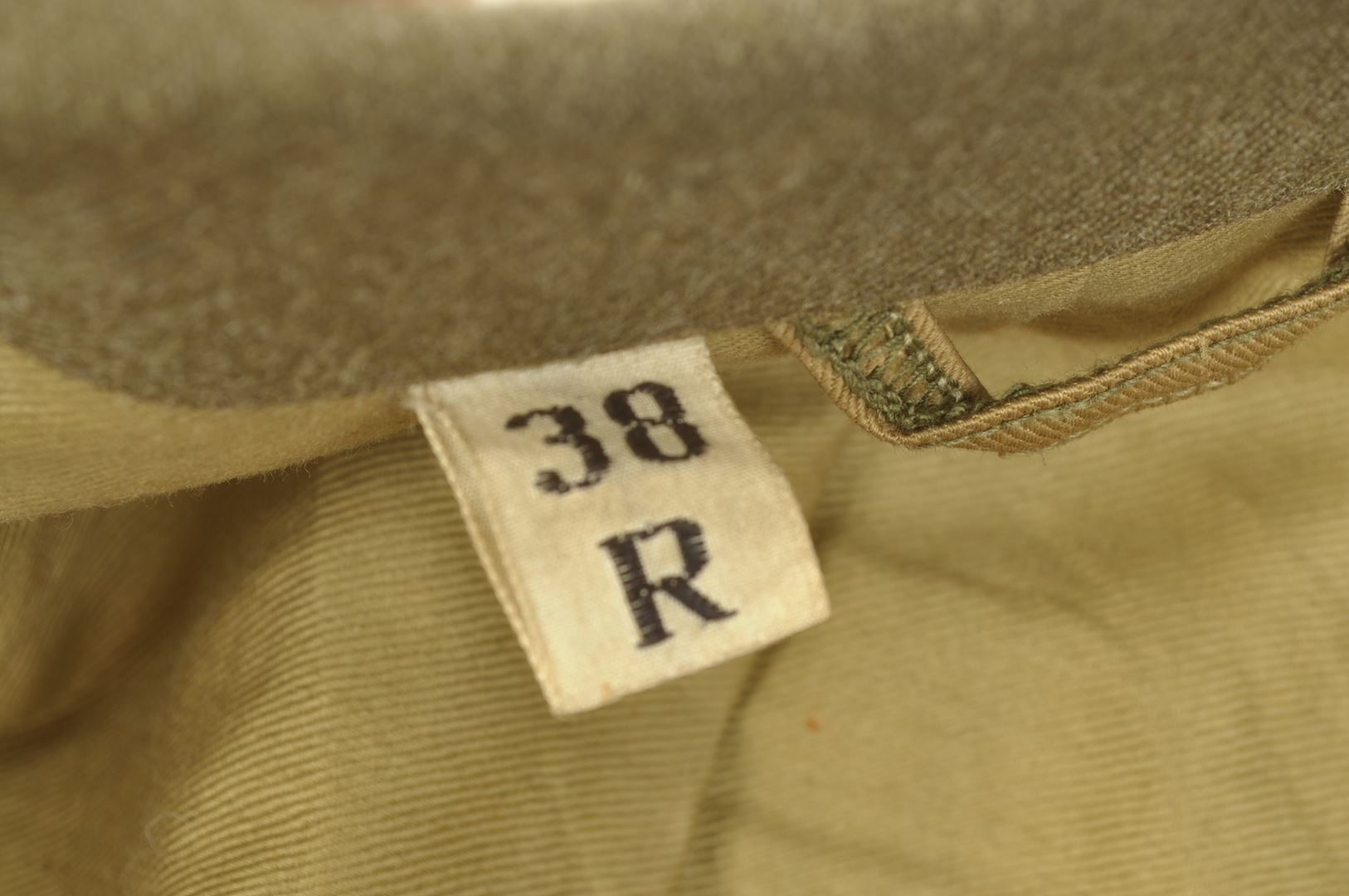 Blouson Ike daté 1944 Nominatif 5ième Armée