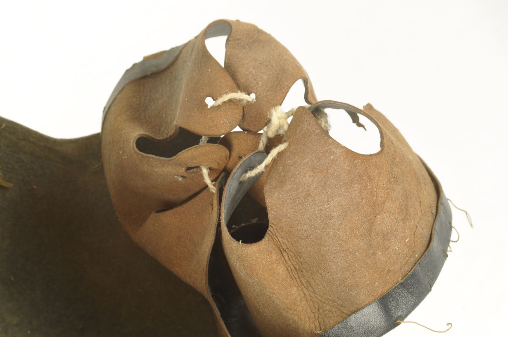 Casque à pointe Prussien " Ersatz" en feutre daté 1915 sortie de grenier / Vosges