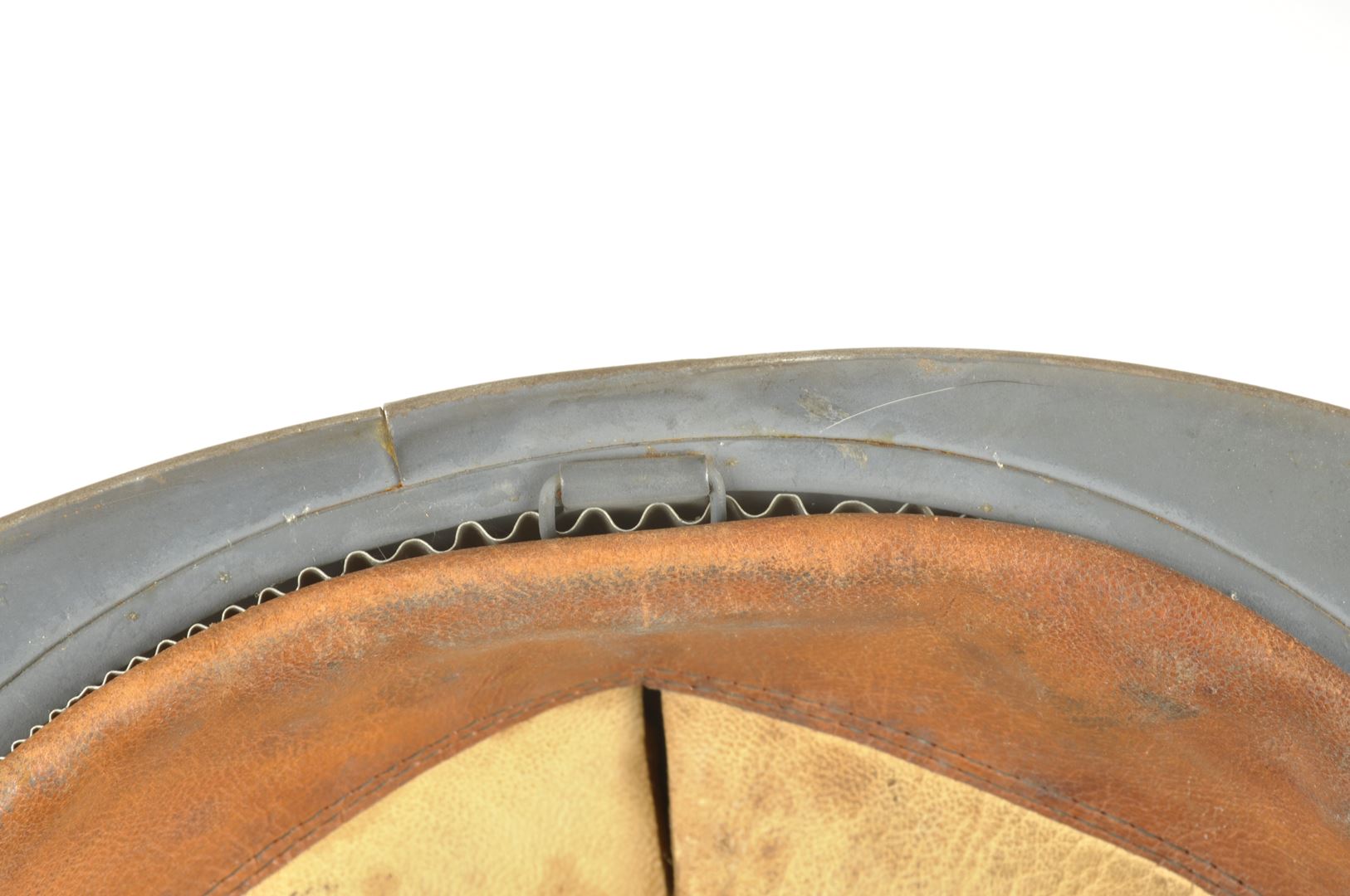 Casque Adrian d'Infanterie modèle 1915 / peinture lisse d'usine