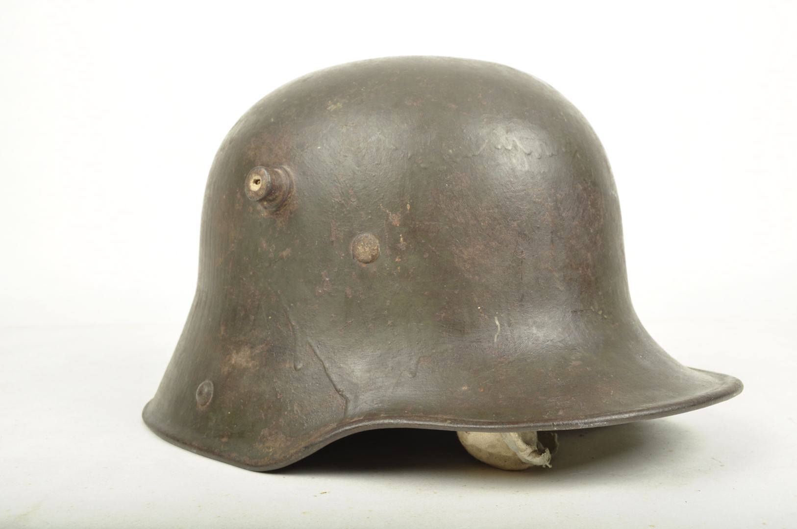 Casque Allemand modèle 1917 sorti de grenier