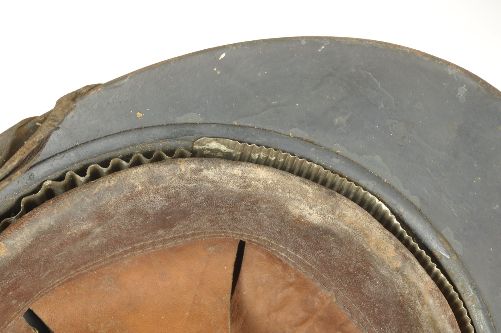 Casque Adrian de Chasseurs modèle 1915  sorti de grenier / Nominatif