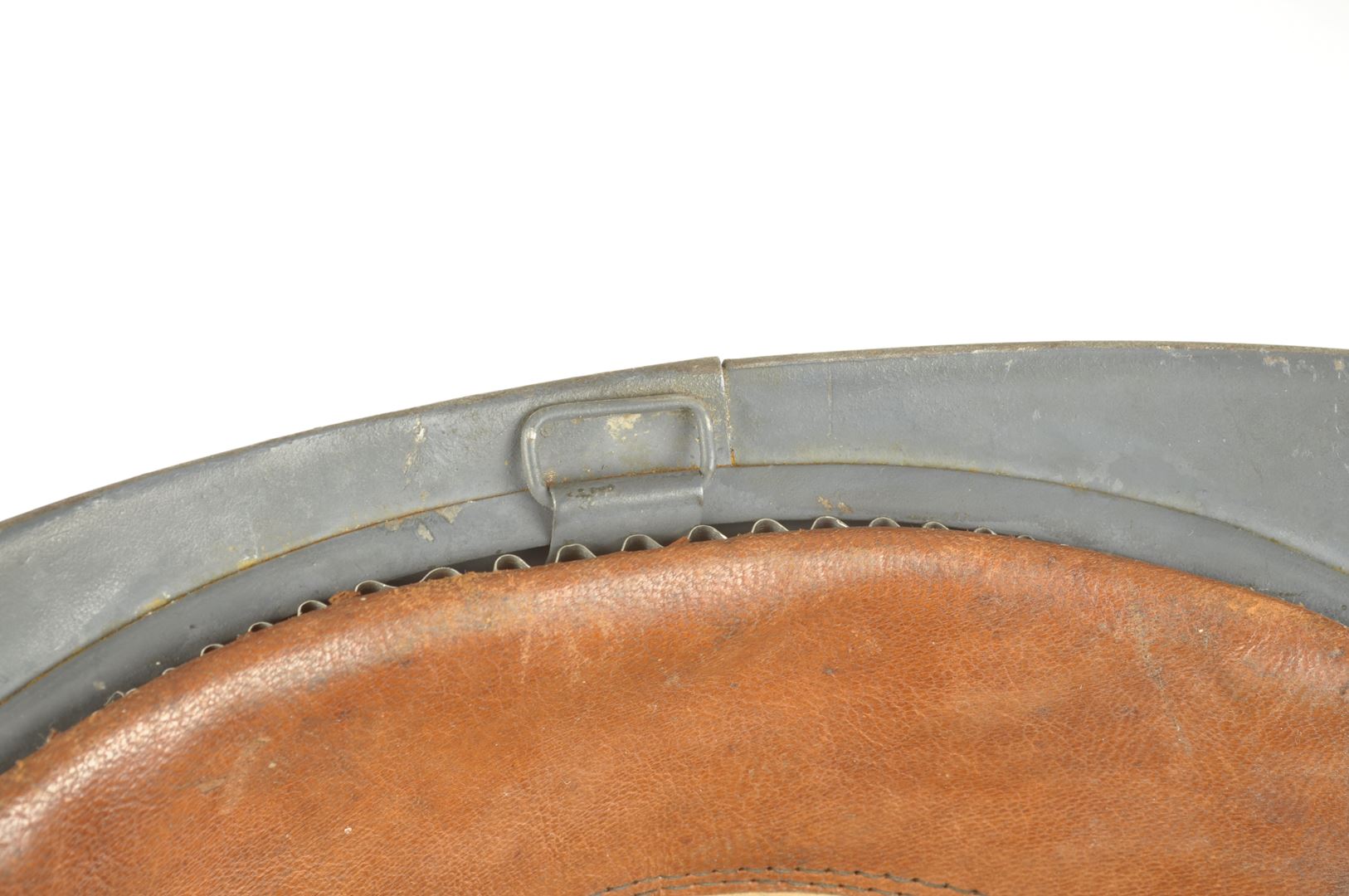 Casque Adrian d'Infanterie modèle 1915 / peinture lisse d'usine