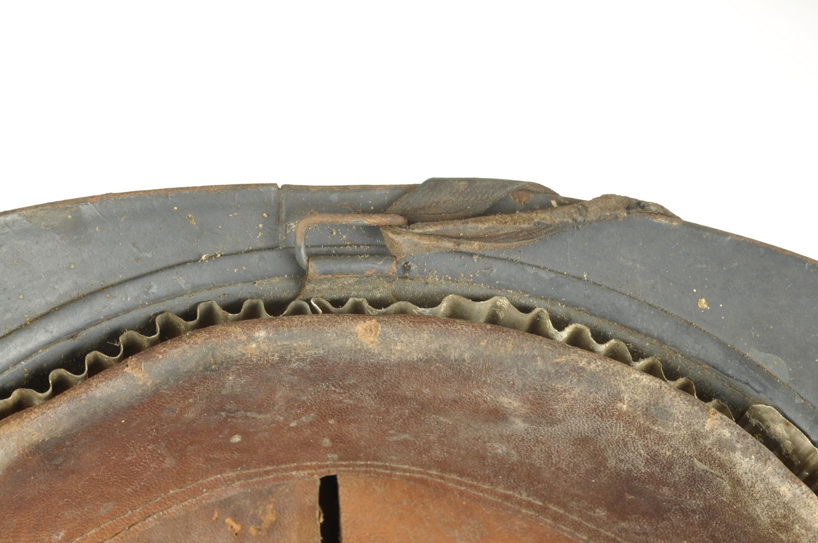 Casque Adrian de Chasseurs modèle 1915  sorti de grenier / Nominatif