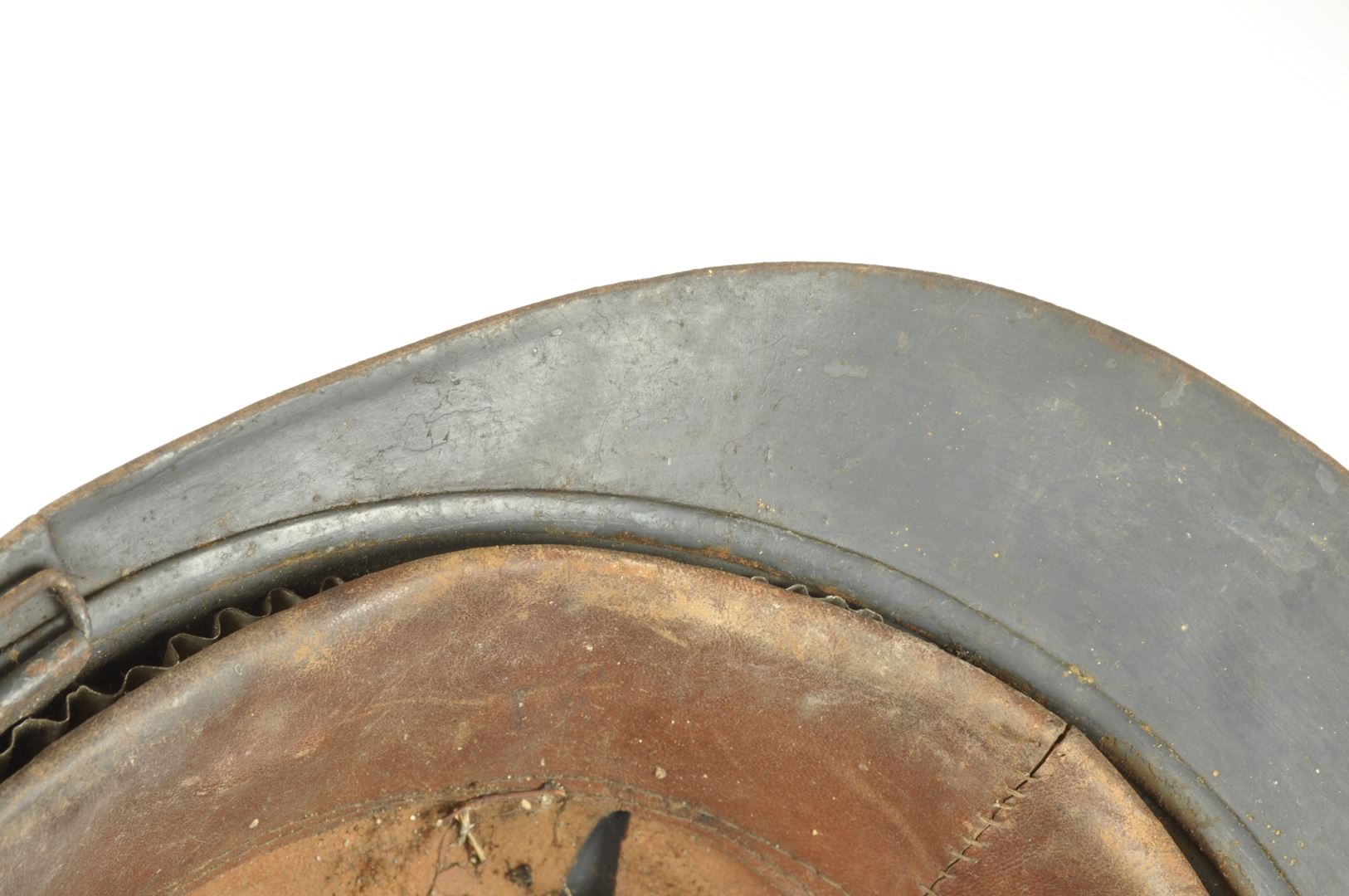 Casque Adrian de Chasseurs modèle 1915  sorti de grenier / Nominatif