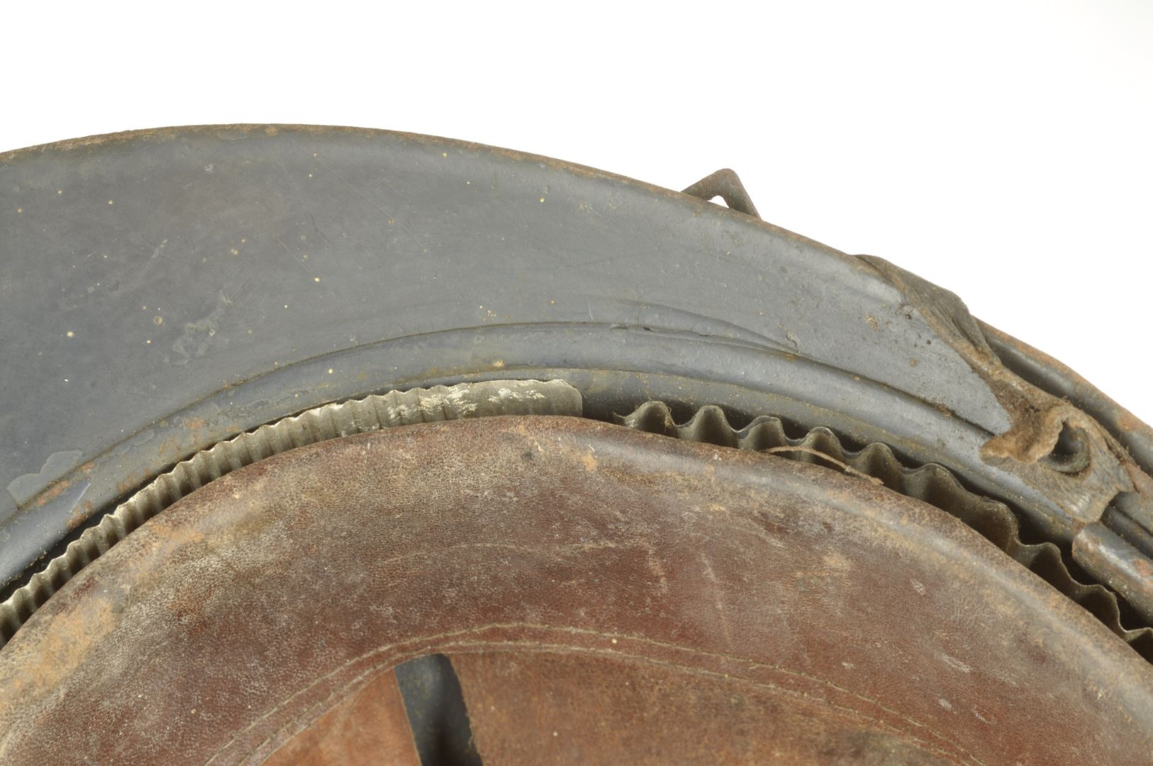 Casque Adrian de Chasseurs modèle 1915  sorti de grenier / Nominatif