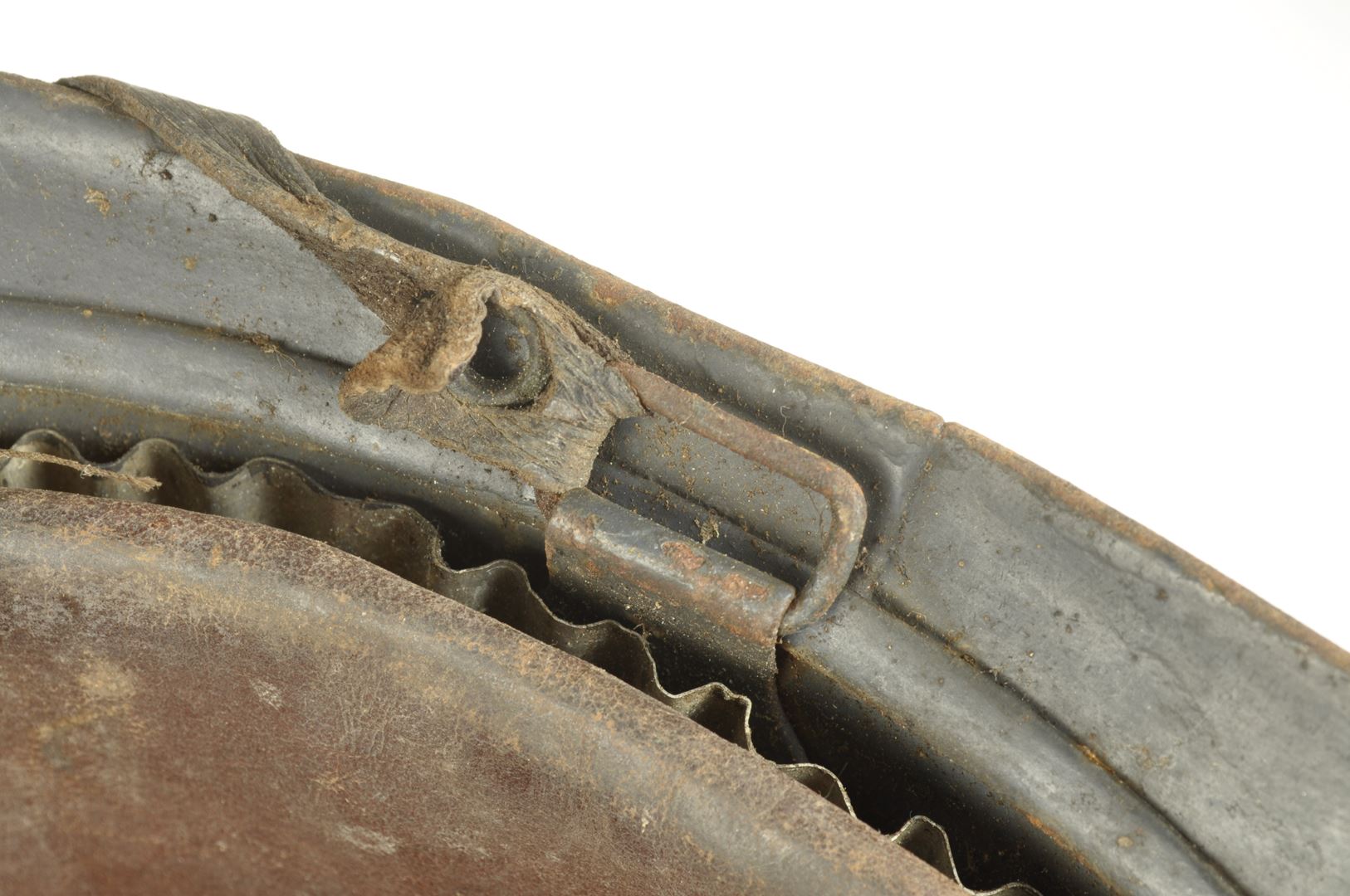 Casque Adrian de Chasseurs modèle 1915  sorti de grenier / Nominatif